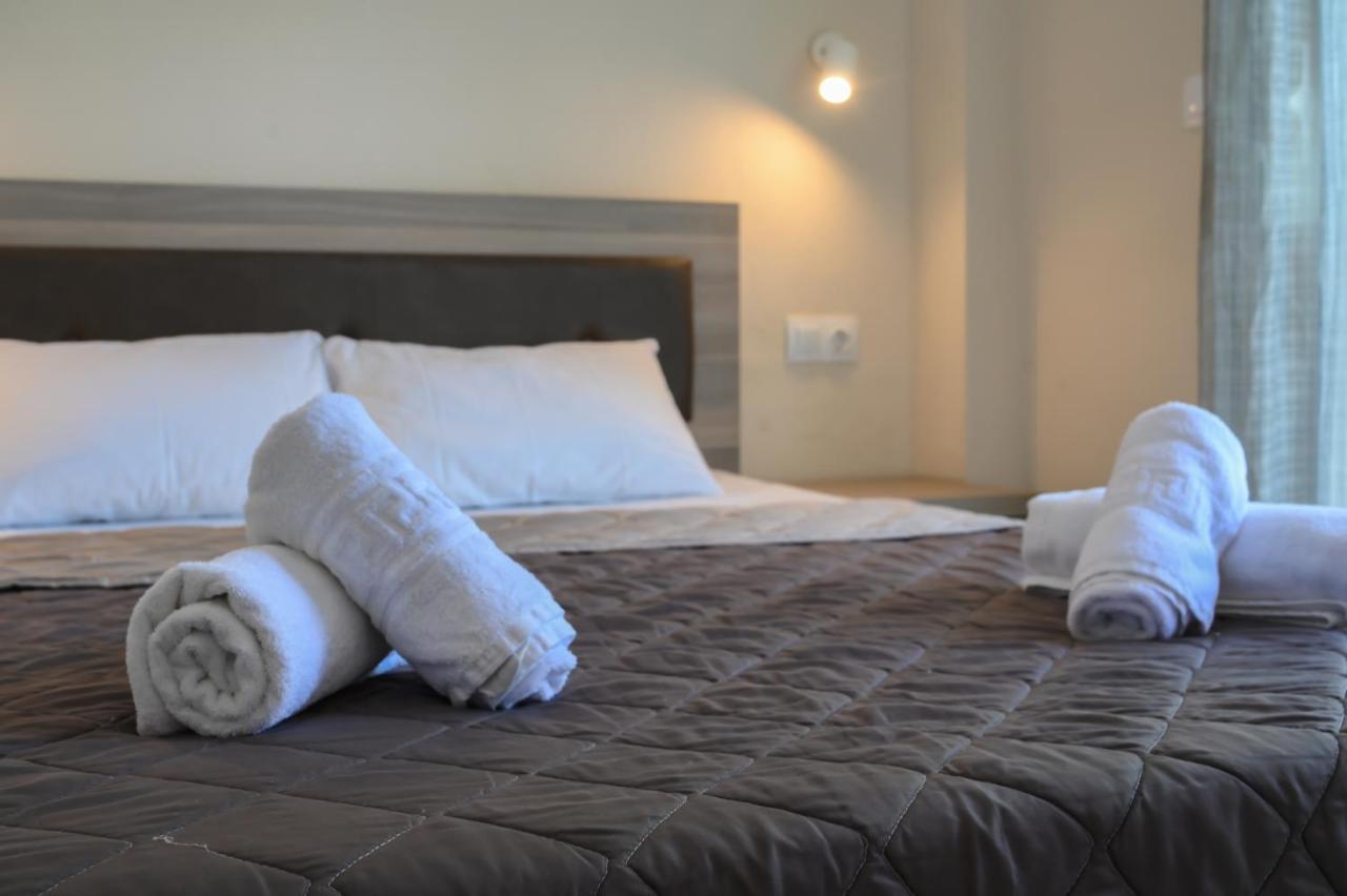 Priona Rooms Paralía Skotínis 外观 照片