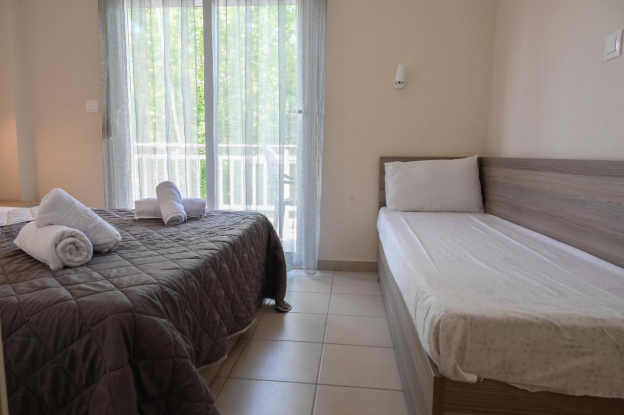 Priona Rooms Paralía Skotínis 外观 照片
