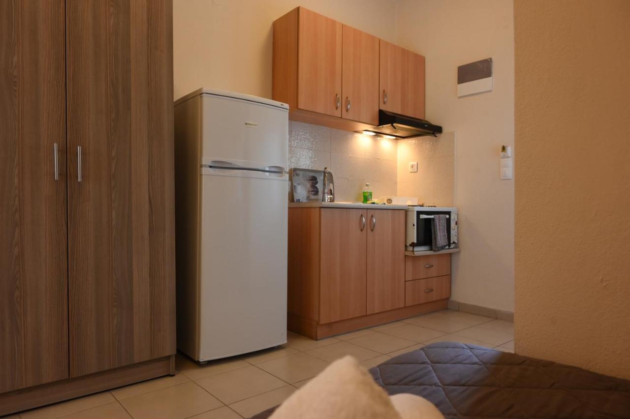 Priona Rooms Paralía Skotínis 外观 照片