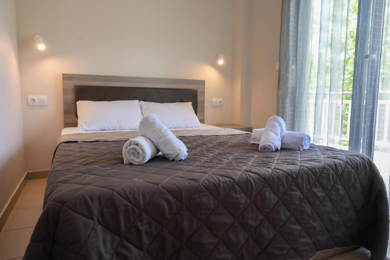 Priona Rooms Paralía Skotínis 外观 照片